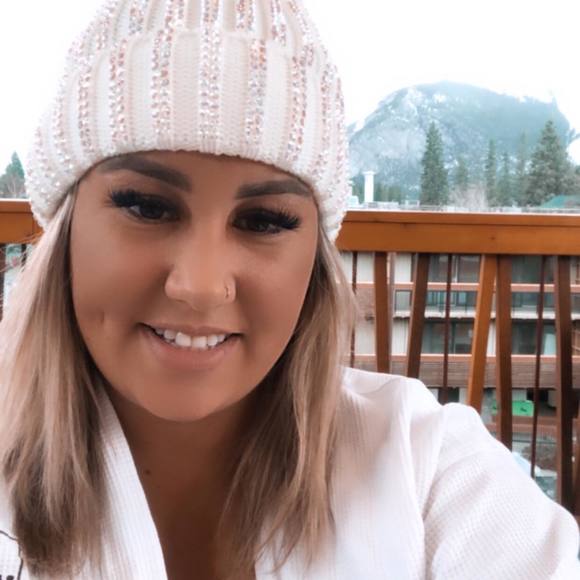 Meet your Posher, Pam - Picture 1 of 1